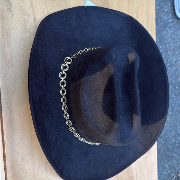 Forever 21 Black Hat with Gold Chain Detail - Picture 1 of 2